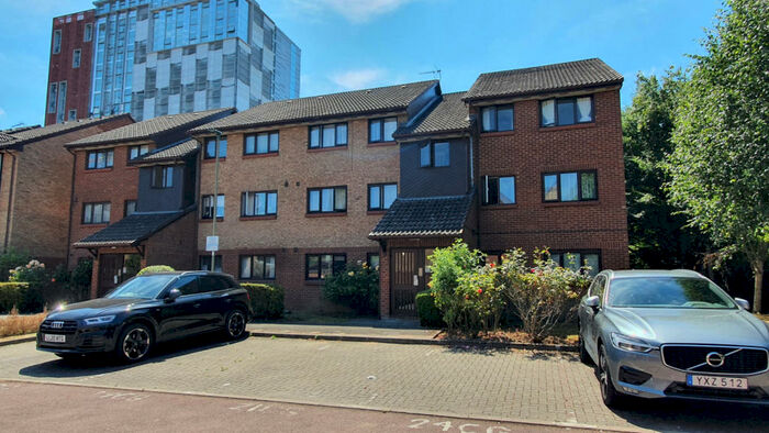 2 Bedroom Flat To Rent In Fleming Walk, Colindale, NW9