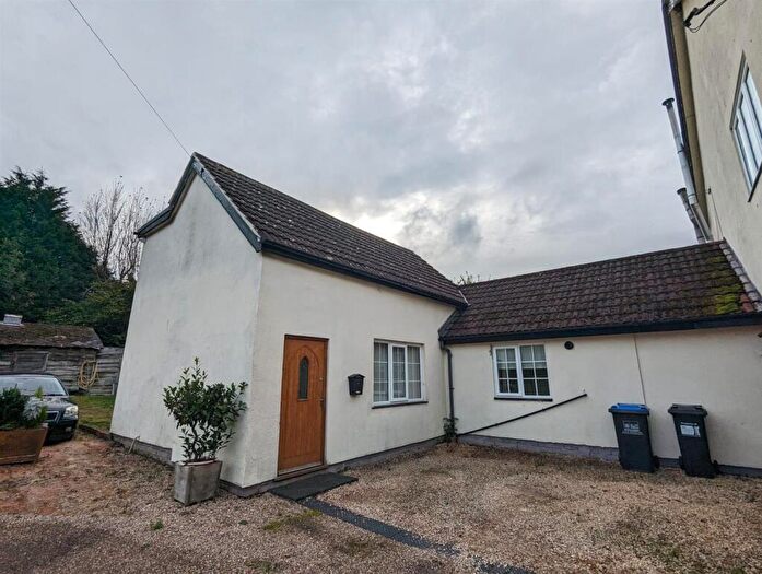 1 Bedroom Cottage To Rent In Spring Lane, Lapworth, Solihull, B94