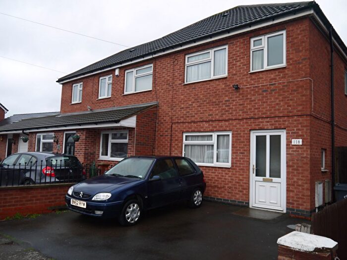 3 Bedroom Semi-Detached House To Rent In Kitchener Road, Leicester, LE5