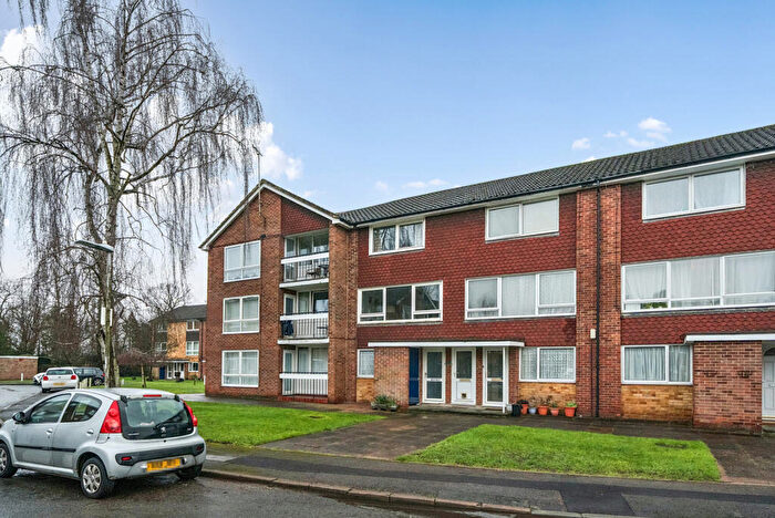 2 Bedroom Maisonette For Sale In Liebenrood Road, Reading, Berkshire, RG30