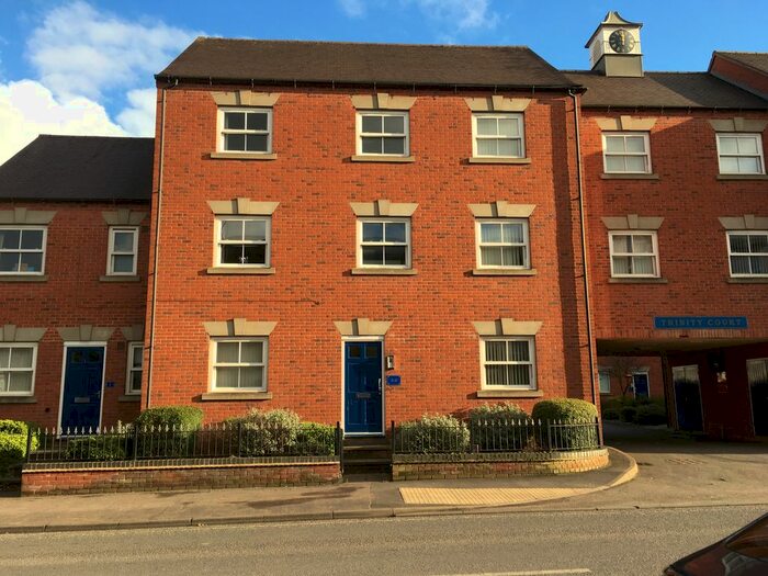 2 Bedroom Flat To Rent In Trinity Court, Atherstone, CV9