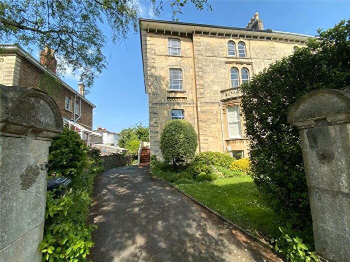 3 Bedroom Apartment To Rent In Westfield Park, Bristol, Somerset, BS6