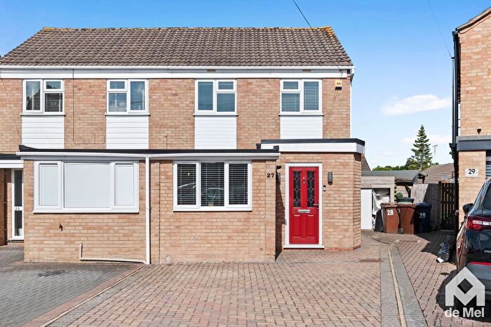 4 Bedroom Semi Detached House For Sale In The Hopyard, Northway, Tewkesbury, GL20