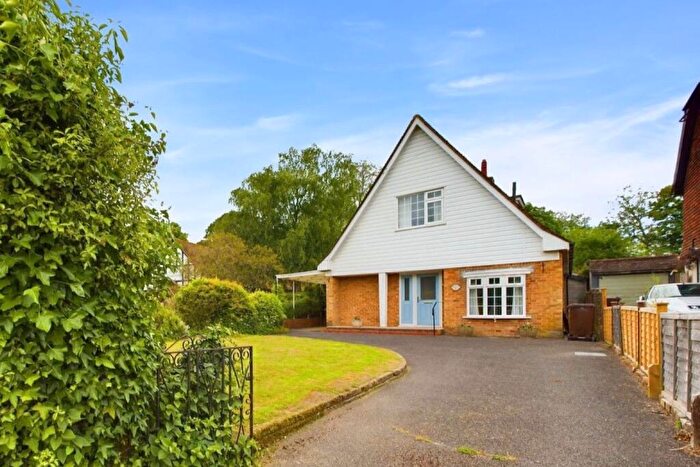 3 Bedroom Detached House For Sale In High Street, Findon Village, Worthing, BN14