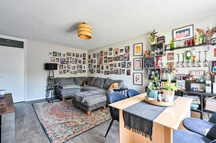 2 Bedroom Flat For Sale In All Saints Road, Sutton, SM1