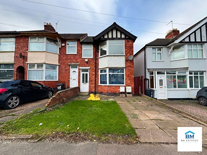 3 Bedroom Semi Detached House For Sale In Broad Avenue, Leicester, LE5