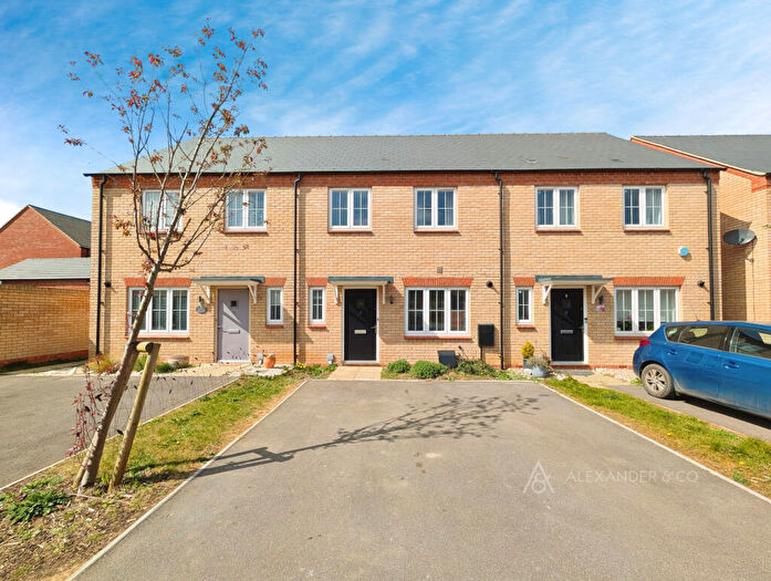 3 Bedroom Terraced House To Rent In Brent Close, Kingsmere, Bicester, OX26