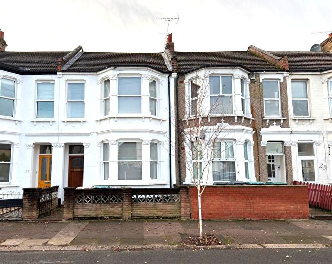 1 Bedroom Flat To Rent In Meads Road, London, N22