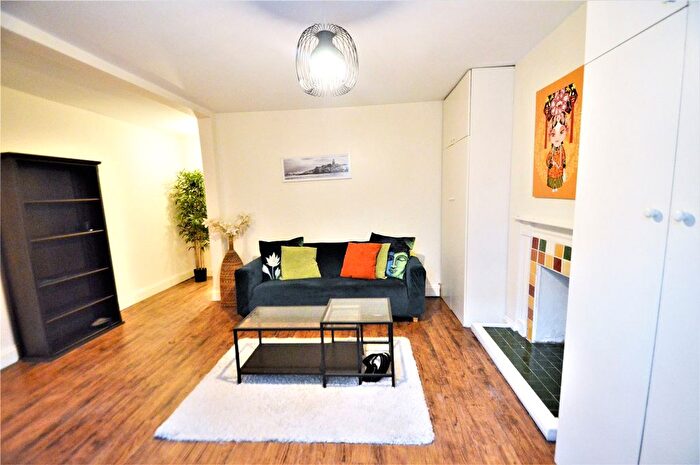 1 Bedroom Flat To Rent In Heathfield Road, Croydon, Surrey, CR0