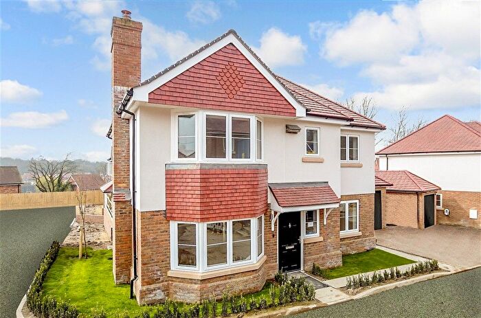 4 Bedroom Detached House For Sale In Lewes Road, The Orchards, Ridgewood, Uckfield, East Sussex, TN22
