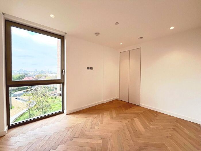 3 Bedroom Flat To Rent In Mentor House, Oberman Road, Dollis Hill, NW10