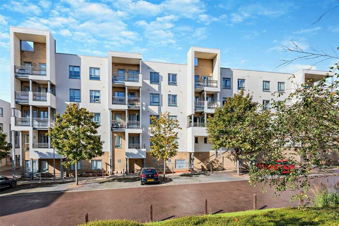 2 Bedroom Flat To Rent In Glenalmond Avenue, Cambridge, Cambridgeshire, CB2