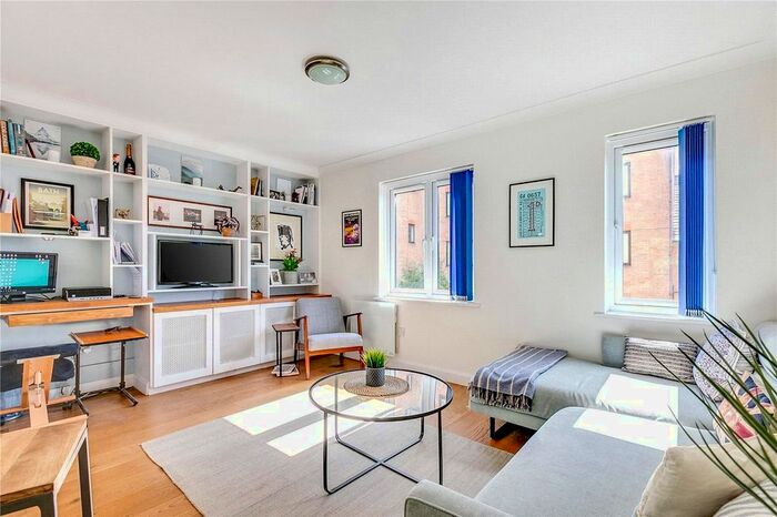 1 Bedroom Flat To Rent In Windsor Court, Carrara Wharf, SW6