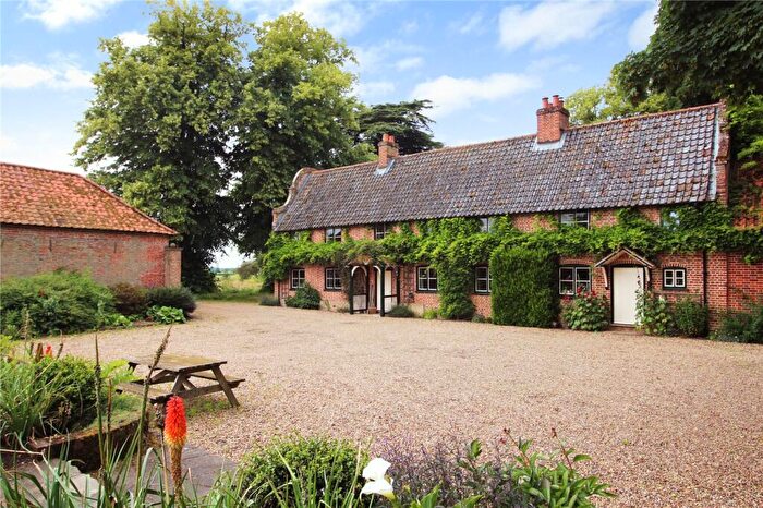 6 Bedroom Detached House For Sale In Church Road, Woodton, Bungay, Norfolk, NR35