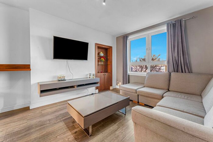 3 Bedroom Flat To Rent In West Granton Road, Granton, Edinburgh, EH5