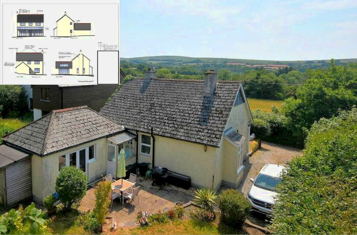 3 Bedroom Detached Bungalow For Sale In Silver Street, Lydford, Okehampton, EX20