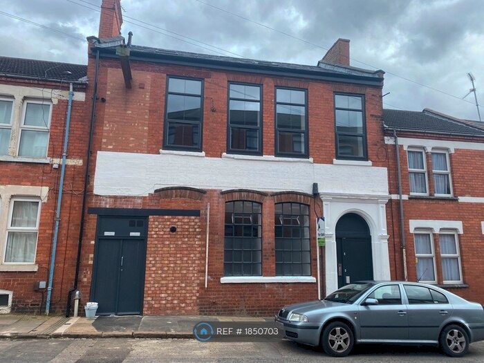 1 Bedroom Flat To Rent In Artizan Road, Northampton, NN1
