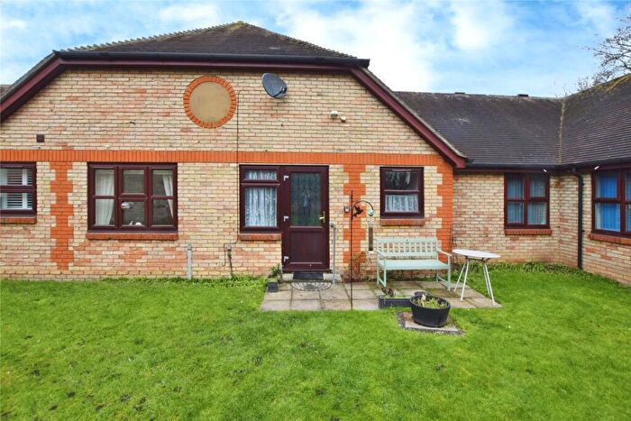1 Bedroom Bungalow For Sale In Clements Green Lane, South Woodham Ferrers, Chelmsford, Essex, CM3