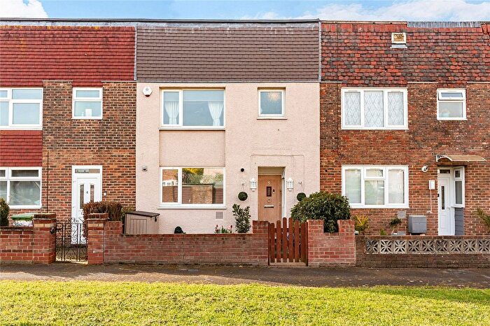 3 Bedroom Terraced House For Sale In Harebell Way, Romford, RM3