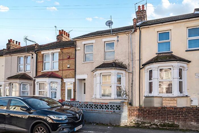 3 Bedroom Terraced House For Sale In Riverdale Road, Erith, DA8