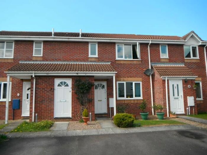 1 Bedroom Flat To Rent In Courtlands, Bradley Stoke, Bristol, BS32