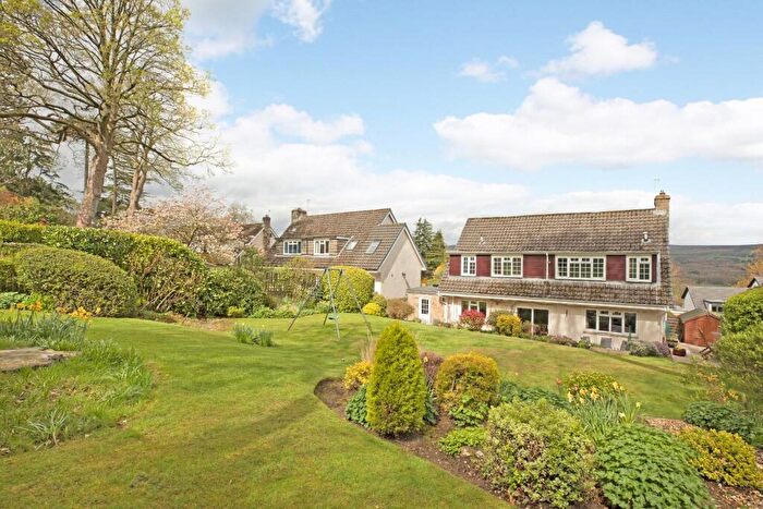 4 Bedroom Detached House For Sale In Wheatley Grove, Ilkley, LS29