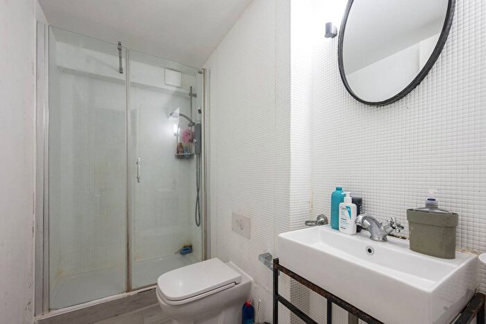 Studio To Rent In Durham Road, Wimbledon, London, SW20