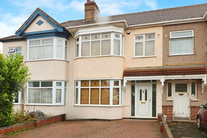 3 Bedroom Terraced House To Rent In Rushden Gardens, Ilford, IG5