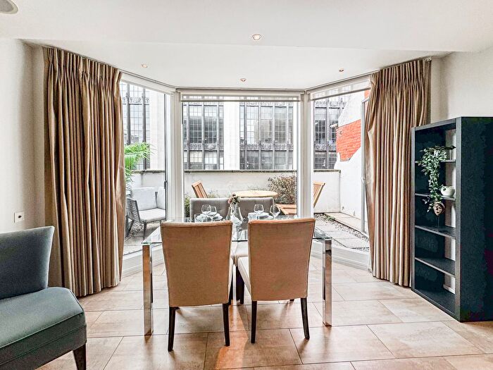 1 Bedroom Flat To Rent In Young Street, London, W8