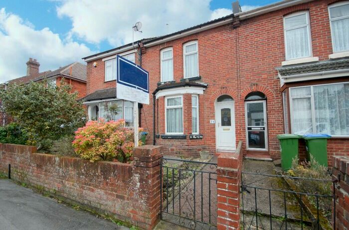 3 Bedroom Terraced House To Rent In Manor Road North, Itchen, Southampton, SO19