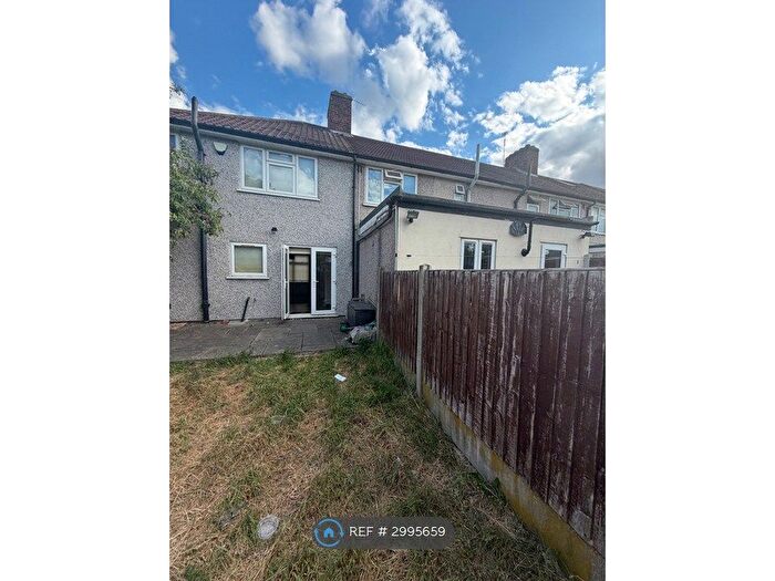 2 Bedroom Terraced House To Rent In Robinson Road, Dagenham, RM10