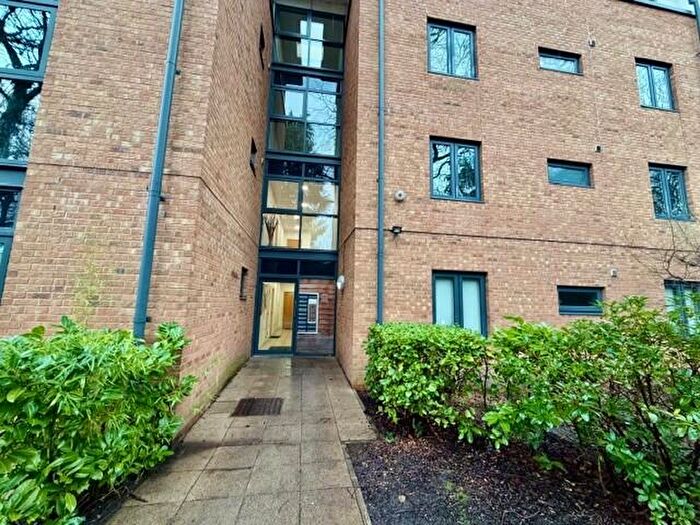 2 Bedroom Apartment To Rent In Larke Rise, Didsbury, M20