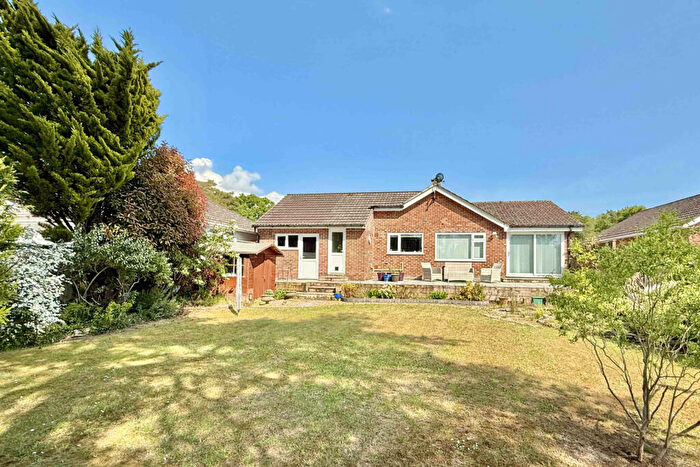 3 Bedroom Bungalow For Sale In Webbs Close, Ashley Heath, BH24