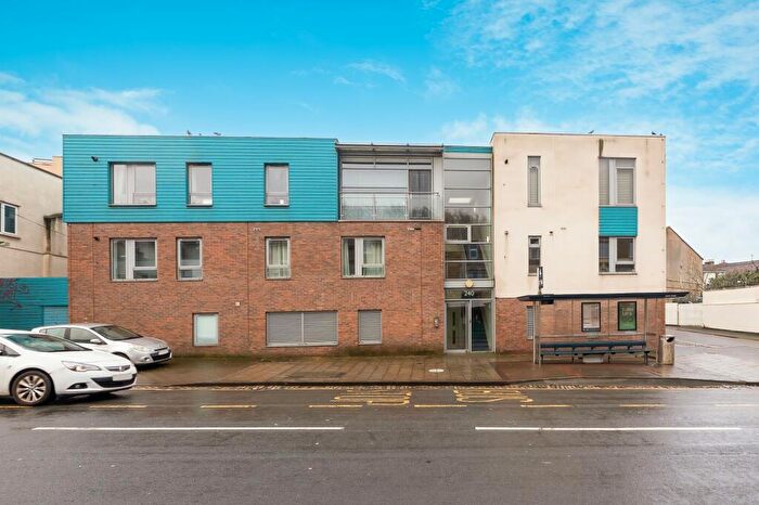 2 Bedroom Flat For Sale In Church Road, St. George, BS5