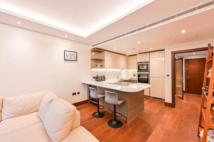 2 Bedroom Flat For Sale In Fetter Lane, City, London, EC4A