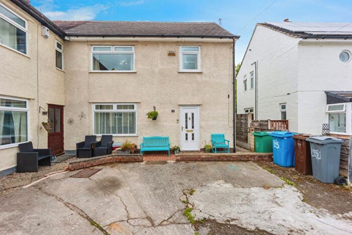 4 Bedroom End Of Terrace House For Sale In Belsay Drive, Manchester, Greater Manchester, M23