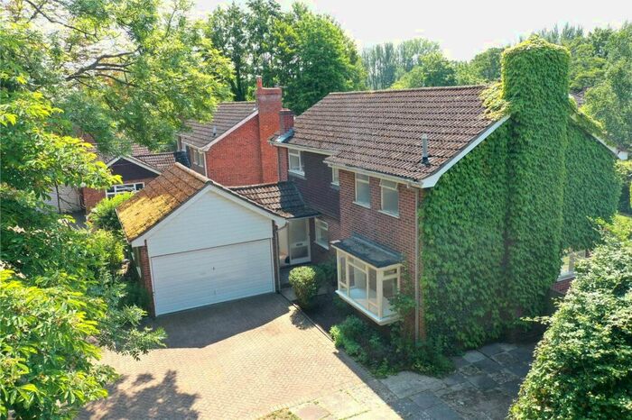 4 Bedroom Detached House For Sale In Station Road, Woolhampton, Reading, Berkshire, RG7