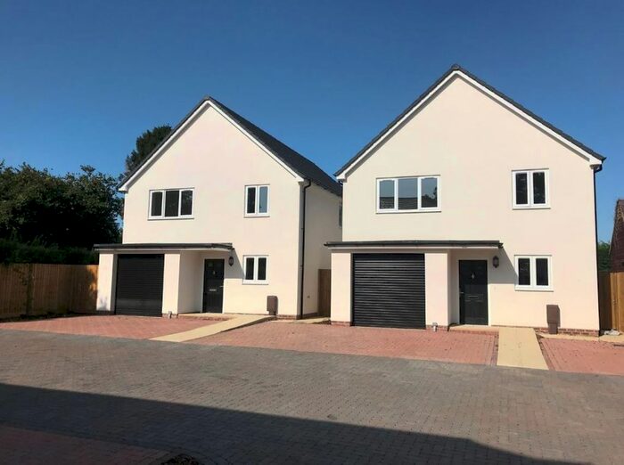 4 Bedroom Detached House To Rent In Progress Close, Walberton, Arundel, BN18