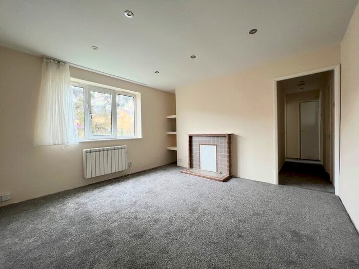 2 Bedroom Flat To Rent In Poplars House, The Drive, Walthamstow, E17
