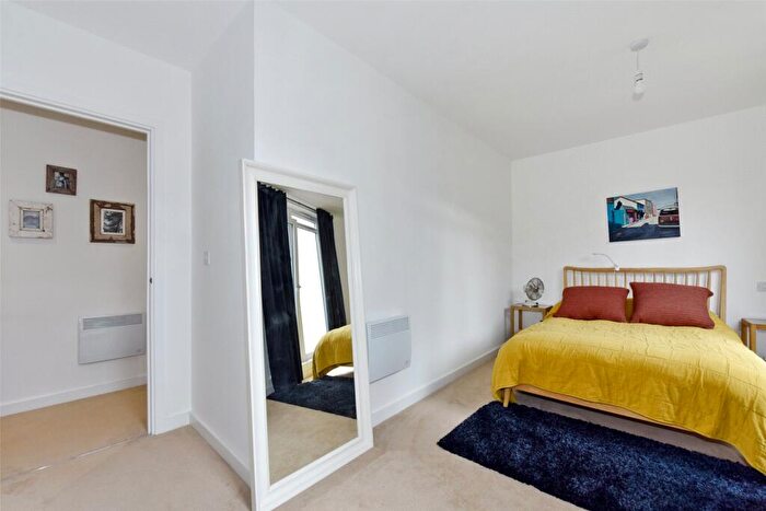 1 Bedroom Apartment To Rent In High Street, Reading, Berkshire, RG1