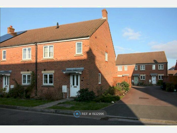 3 Bedroom End Of Terrace House To Rent In Stroud Way, Weston-Super-Mare, BS24