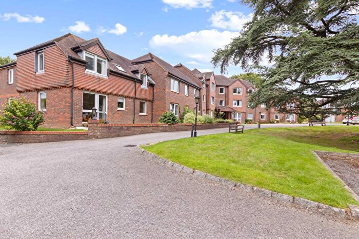 1 Bedroom Retirement Property For Sale In Tanners Lane, Redwood Manor Tanners Lane, GU27