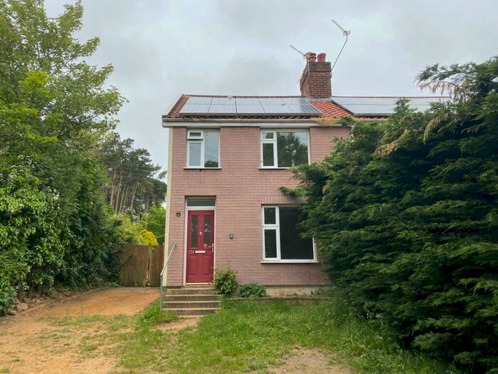 3 Bedroom Semi-Detached House For Sale In Cantley Lane, Norwich, Norfolk, NR4