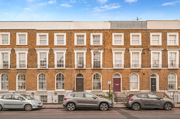 2 Bedroom Apartment For Sale In New North Road, London, N1