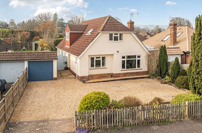 4 Bedroom Detached House For Sale In Geddes Way, Petersfield, GU31