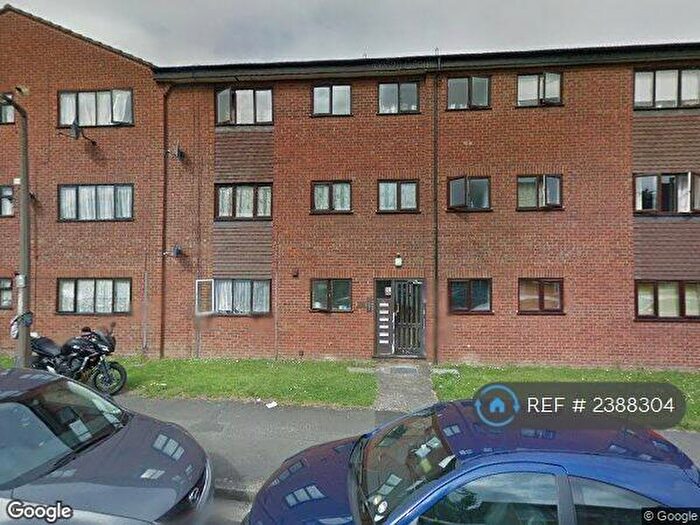 2 Bedroom Flat To Rent In Thirkleby Close, Slough, SL1