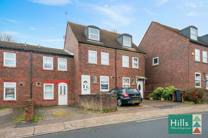 3 Bedroom Terraced House To Rent In Grace Close, London, SE9