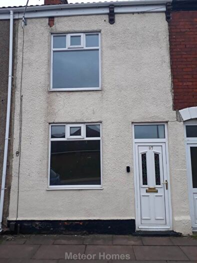 3 Bedroom Terraced House For Sale In Weelsby Street, Grimsby, DN32