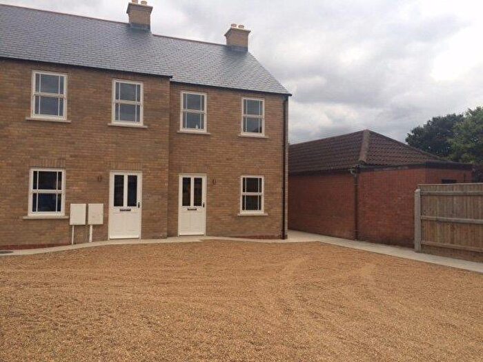 2 Bedroom Terraced House To Rent In Sawpit Cottages, Commercial Road, LN13