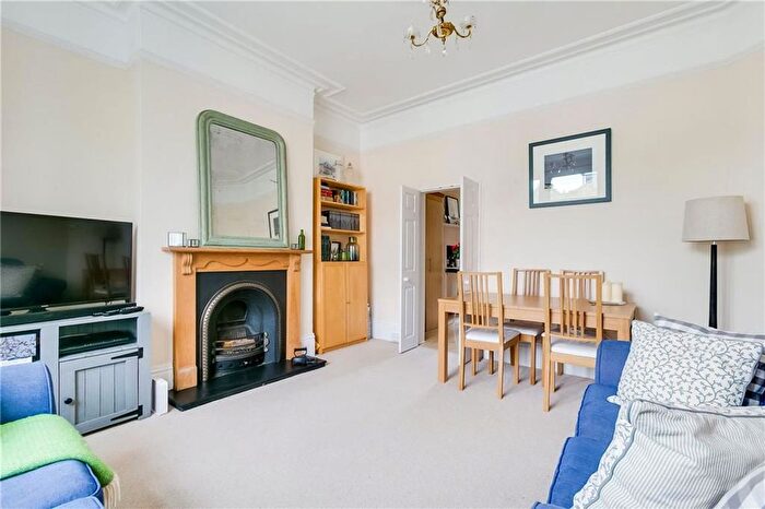 1 Bedroom Flat To Rent In Mayford Road, Balham, SW12